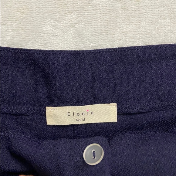 Navy blue shorts - Picture 2 of 3